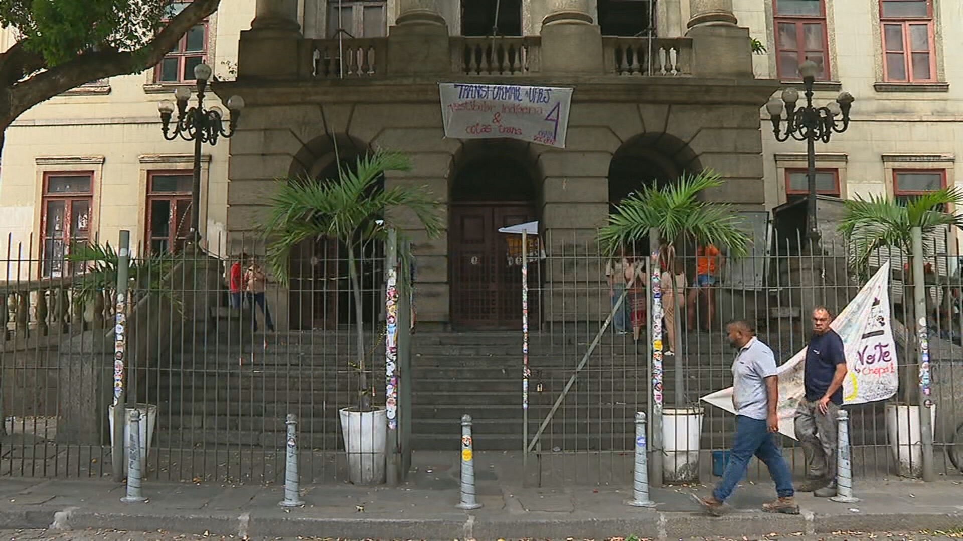 UFRJ suspende aulas por problemas de infraestrutura em instituto no Centro do Rio