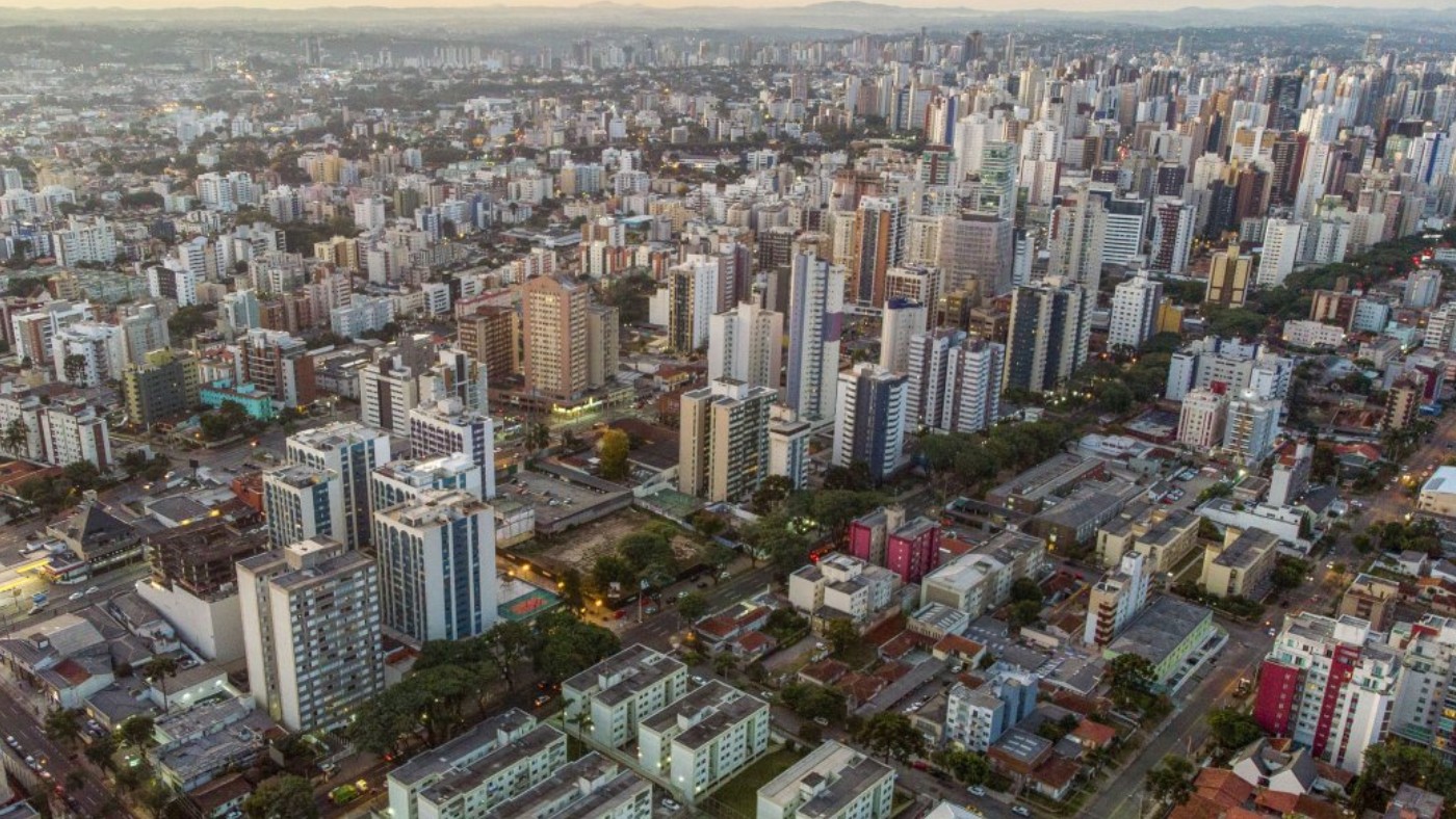 Aluguel comercial em Curitiba impulsiona ativos de renda