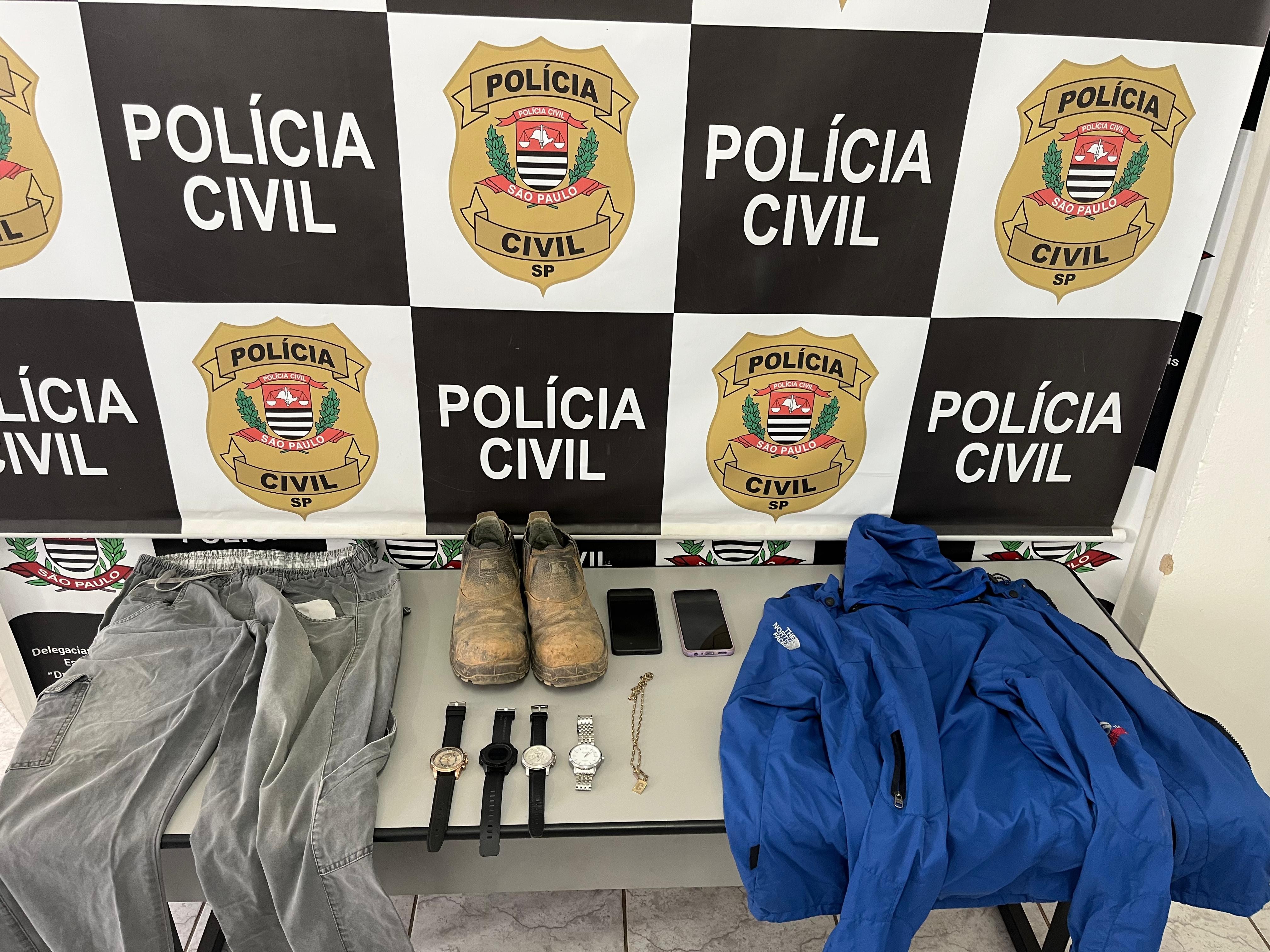 VÍDEO: trio invade casa e obriga moradores a realizarem PIX em Limeira