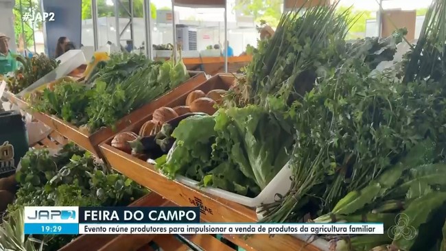 Feira reúne produtores para impulsionar a venda de produtos da agricultura familiar