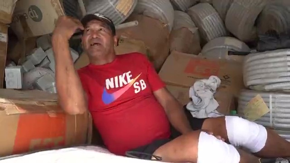 Moradores de Laguaira organizam resgates próprios após terremotos devastarem edifícios na Venezuela