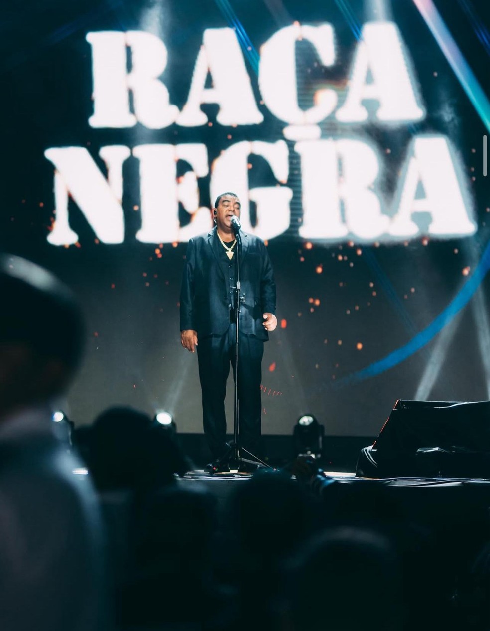 Raça Negra no São João 2025 de Campina Grande — Foto: Jucelio/Divulgação