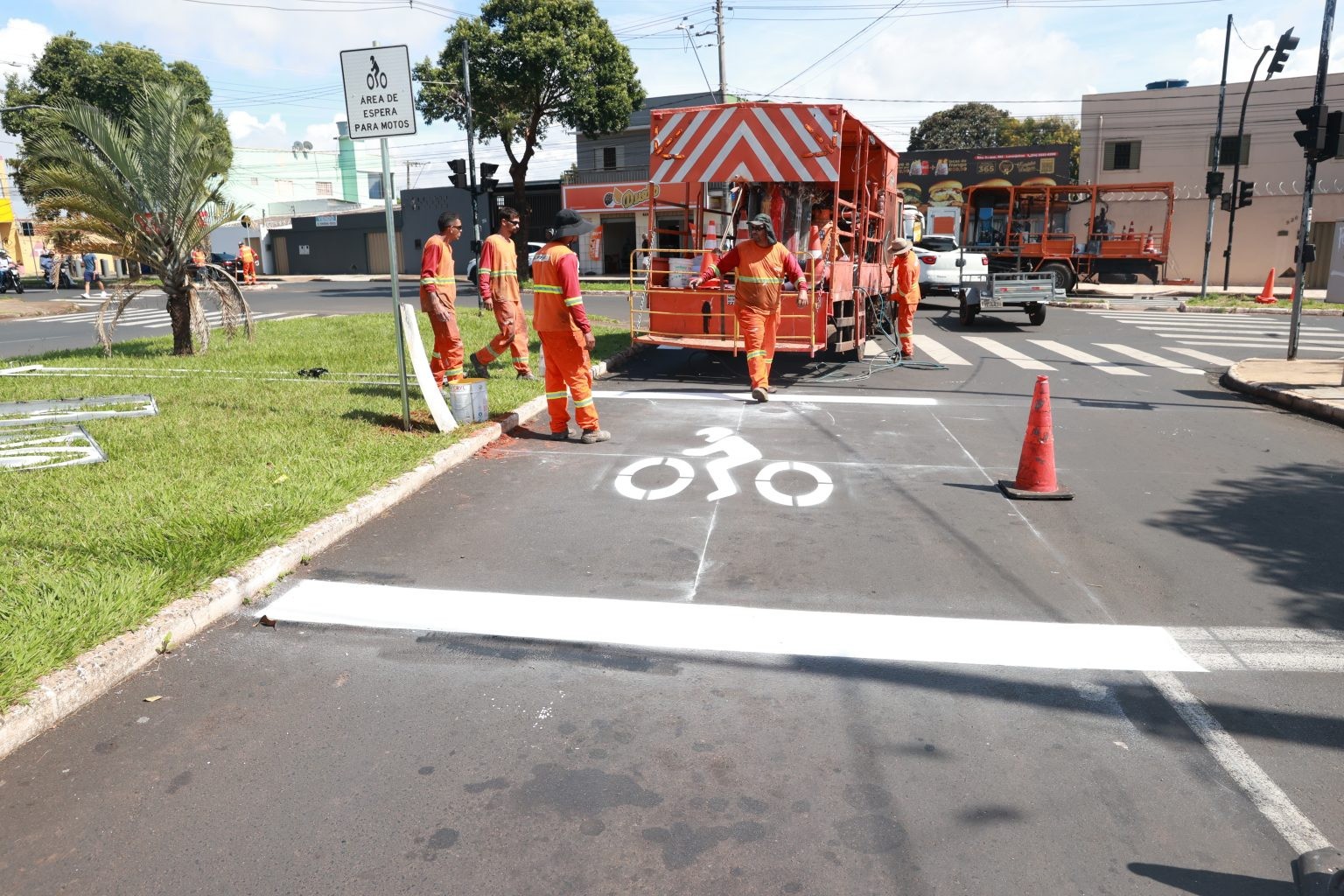 Entenda como funcionam as áreas de espera para motos em Uberlândia