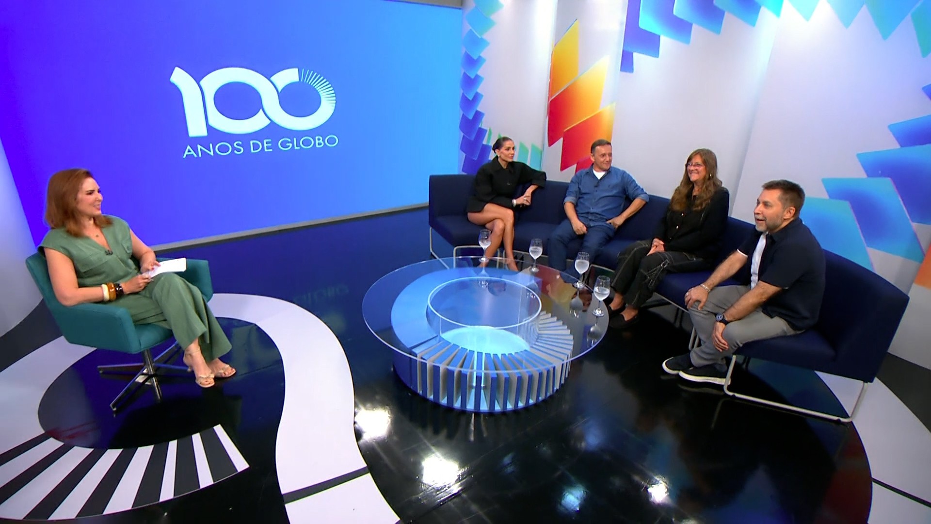 O Futuro já Começou - com Deborah Secco, Marcos Losekann, Laerte Afonso e Nina Pancevski
