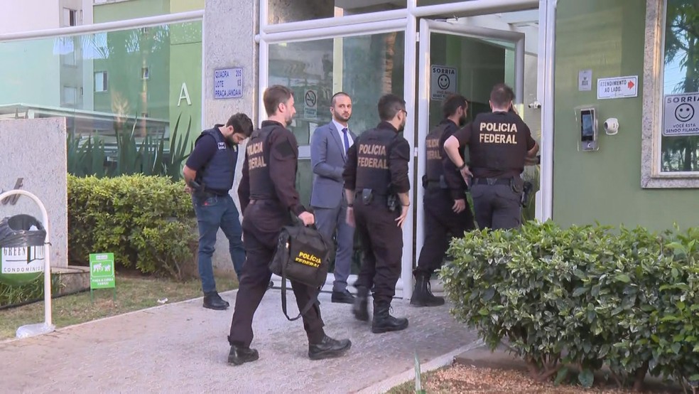 Operação da Polícia Federal cumpre mandados contra a cúpula da Polícia Militar do Distrito Federal — Foto: TV Globo/Reprodução