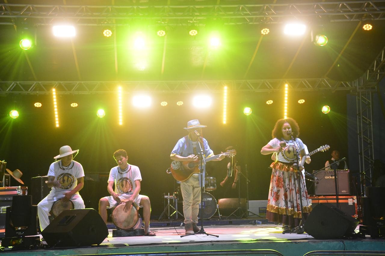 Fest Tapajós Encantado movimenta Santarém com noite dedicada aos ritmos da região