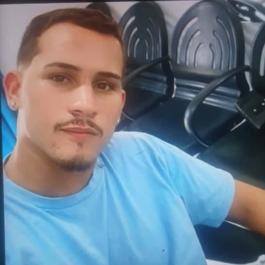 Jovem de 24 anos desaparece após sair para entrevista de emprego em Manaus