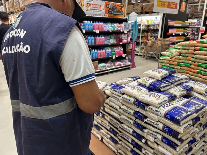 Mais de 200 produtos fora da validade são encontrados em dois supermercados de Macapá 