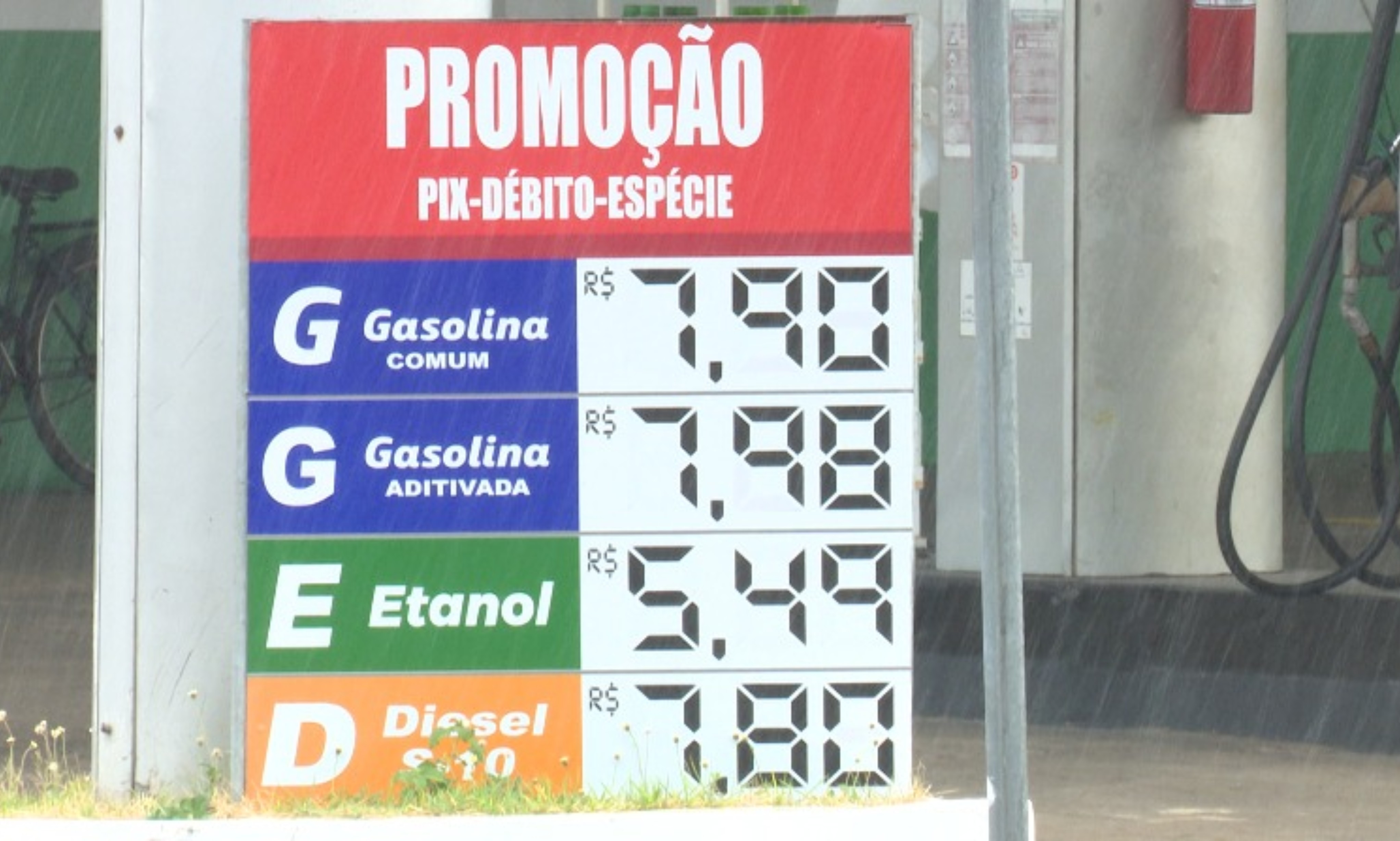 Preço da gasolina sobe pela terceira vez no mesmo mês e chega a R$ 7,90 em Boa Vista