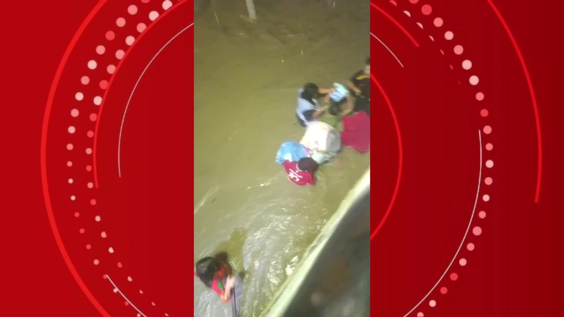 VÍDEOS: confira os estragos causados pela chuva em AL