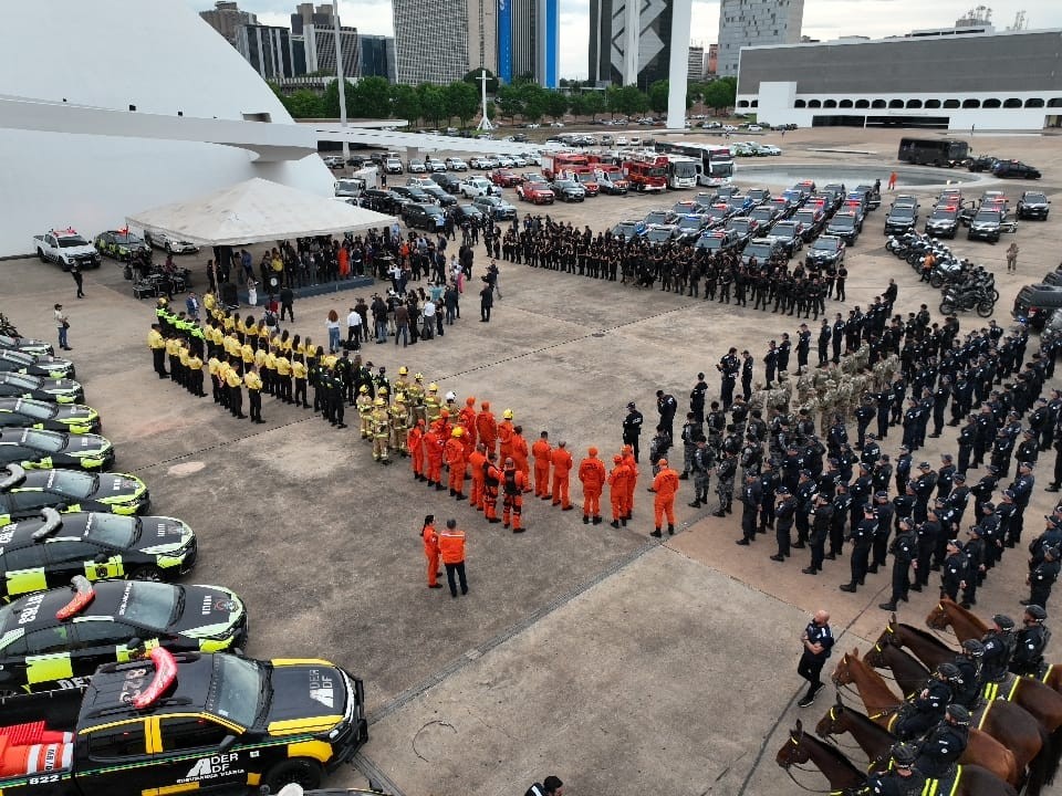 Celina Leão diz que DF faz 'monitoramento diário' contra facções e defende integração nacional de polícias