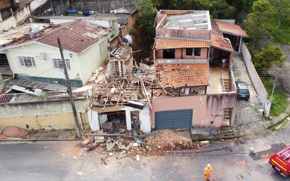 FOTOS E VÍDEO: Veja antes e depois de casa após explosão que matou ...