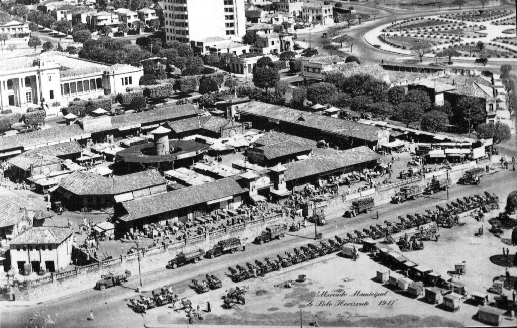 Lagosta mineira, fígado com jiló e porco-nóbis; qual a história dos pratos mais icônicos do Mercado Central em BH?