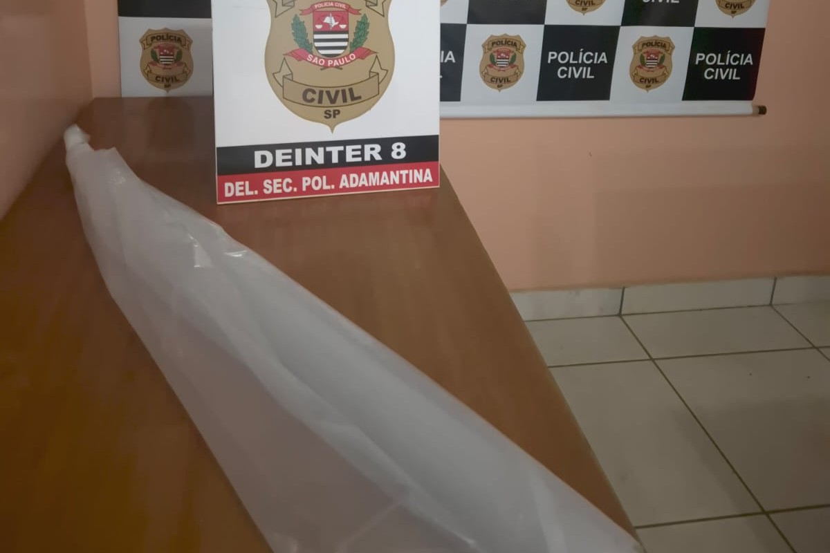 Idoso é preso por descumprir medida protetiva e ameaçar companheira com barra de ferro em Osvaldo Cruz