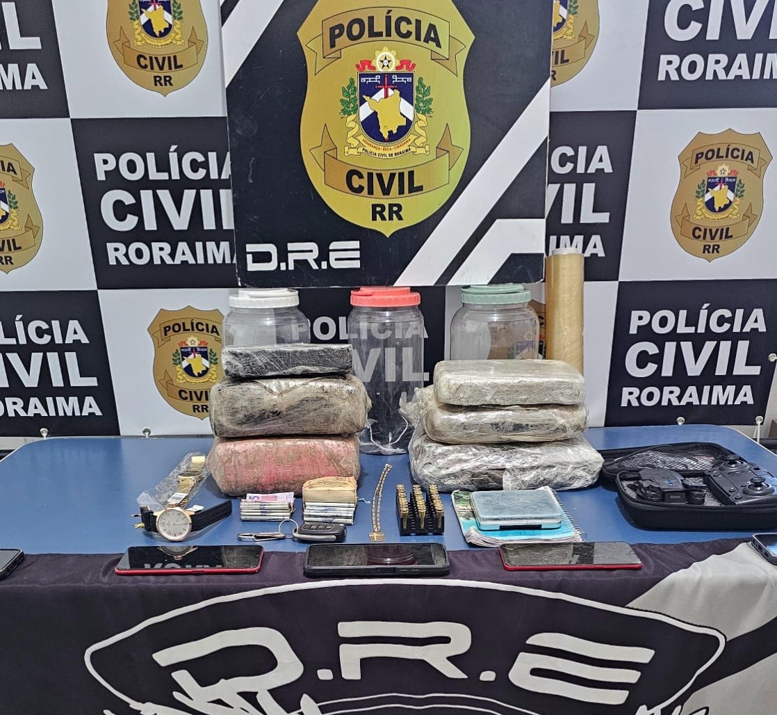 Jovem é presa com 6 kg de drogas, arma e drone no João de Barro, zona Oeste de Boa Vista