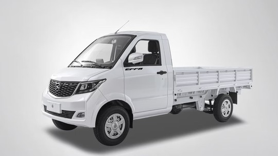 Veja os carros da Effa que eram feitos na fábrica consumida por incêndio - Os veículos utilitários, além de mercadoria, poderiam ser preparados para outros tipos de uso, como Food Truck, Baú Isotérmico, Gaiola e Suporte para transporte de vidro.