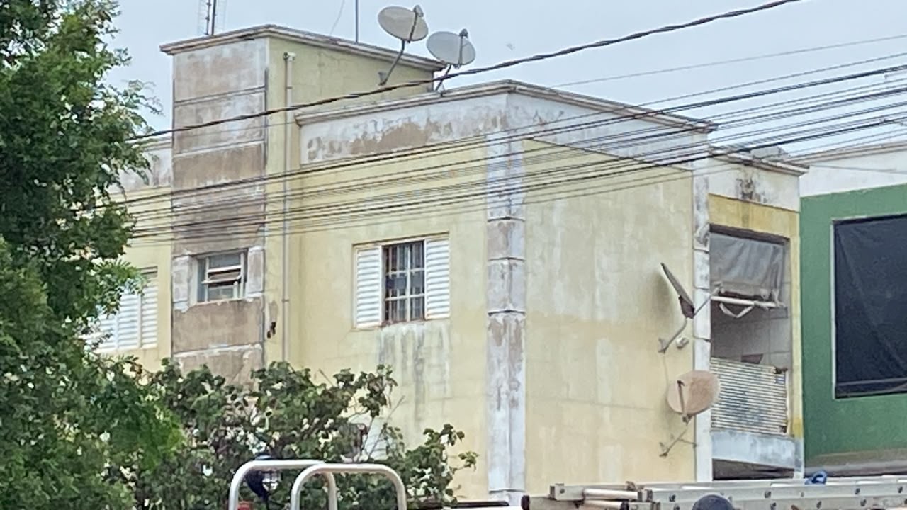 Vídeo mostra negociação da polícia  com homem preso por manter a ex e o filho reféns por mais de sete horas 