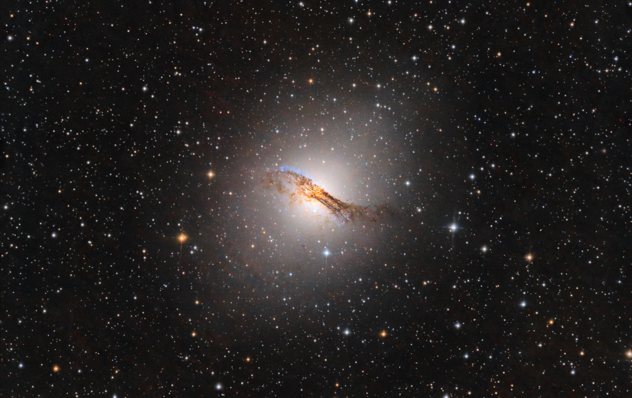 FOTO: estudante do interior de SP registra galáxia a 14 milhões de anos-luz da terra