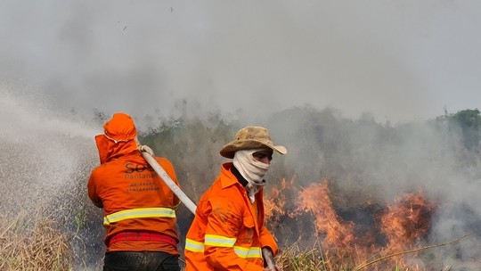 Governo libera R$ 150 milhões do Fundo Amazônia para combater incêndios no Cerrado e Pantanal - Ministério da Justiça pediu verba para ações contra o fogo fora do bioma, numa iniciativa de financiamento inédita. Processo é permitido pelas regras do fundo, que já investiu em outros projetos fora da Amazônia ao longo de sua história.
