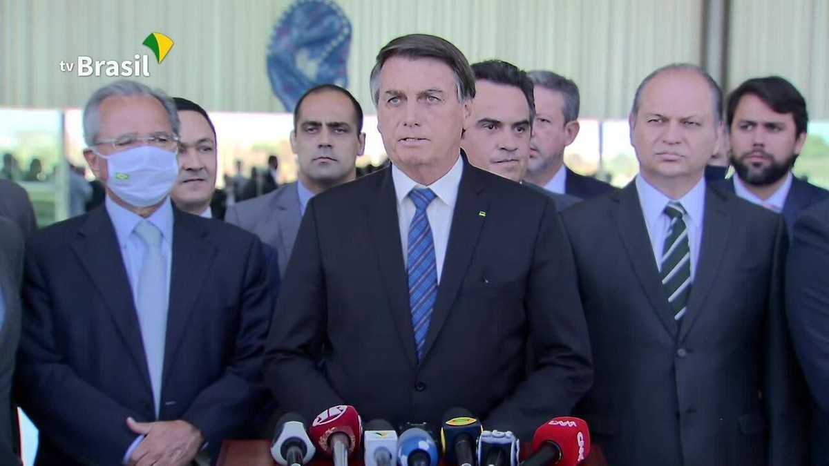 Bolsonaro Diz Que Auxílio Emergencial Será De R$ 300 Por Mais 4 Meses ...