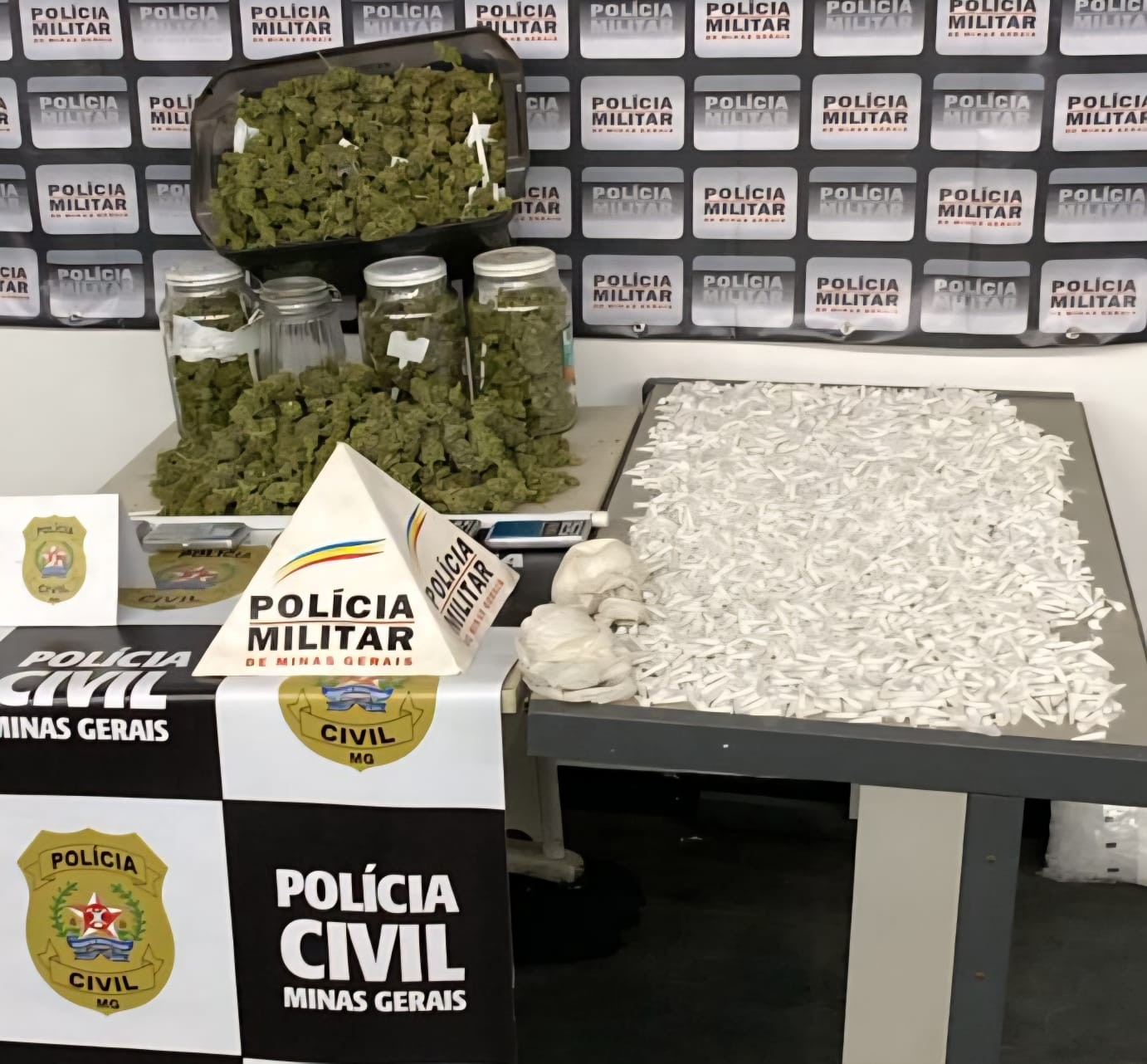 Operação apreende quase 4 mil pinos de cocaína e prende três pessoas em Passos, MG