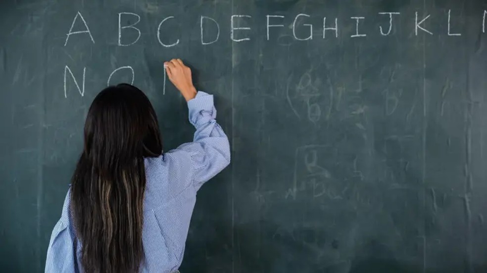 Mais de 65% dos professores brasileiros dizem já ter sofrido alguma forma de agressão na sala de aula ou ambiente escolar, diz pesquisa — Foto: Getty Images/BBC