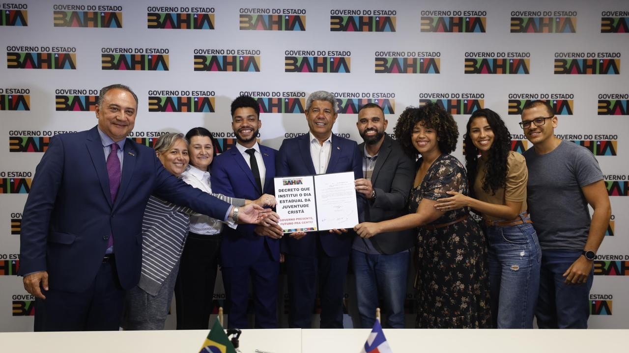 Governador institui o Dia Estadual da Juventude Cristã na Bahia