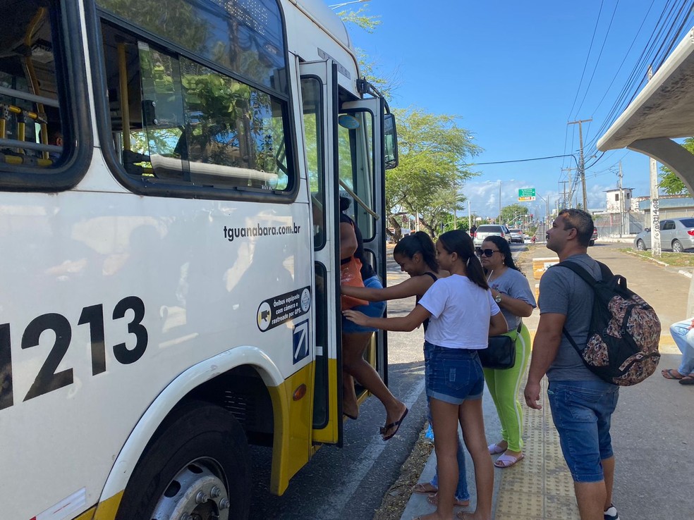 Linhas de ônibus que circulam de madrugada em Natal serão retomadas — Foto: Pedro Trindade/Inter TV Cabugi