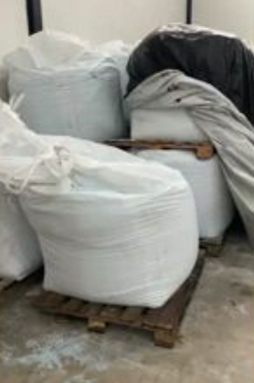 Vinte pessoas são presas suspeitas de envolvimento em falsificação de sabão em pó na Grande BH