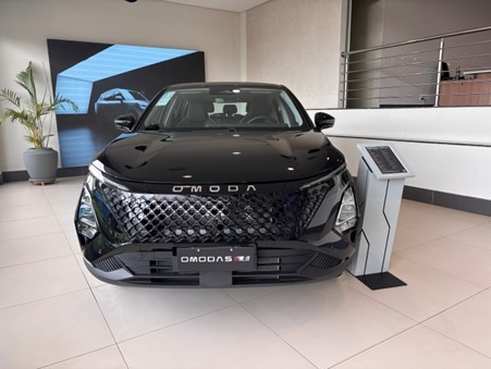Omoda 5 HEV traz engenharia brasileira para elevar eficiência e prazer ao dirigir