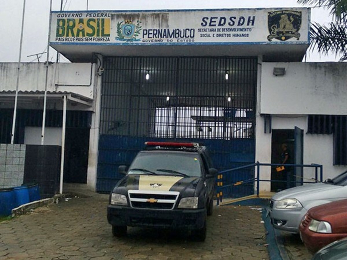 Justiça condena governo de PE a pagar R$ 50 mil de indenização para família de detento morto no Complexo do Curado