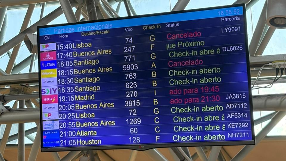 Voo das 15h40 deste sábado (24), da companhia TAP, cancelado pela empresa | Foto: Álbum de família