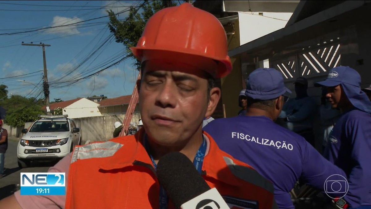 Parte do teto de restaurante que atende população de rua no Recife desaba e  deixa duas pessoas feridas, Pernambuco