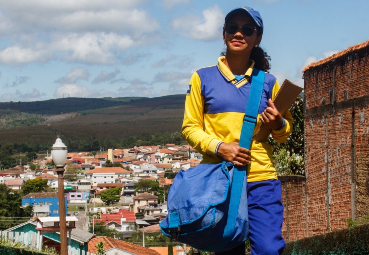 Concurso dos Correios: além de entregas, o que faz um carteiro?