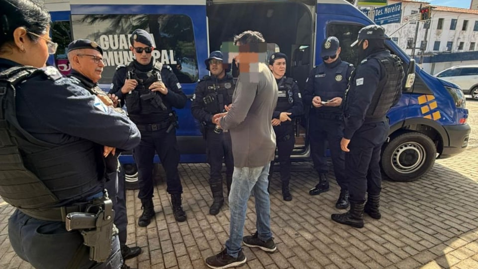 Adolescente pede ajuda à Guarda Municipal, e colega de trabalho é preso por importunação sexual em Fortaleza