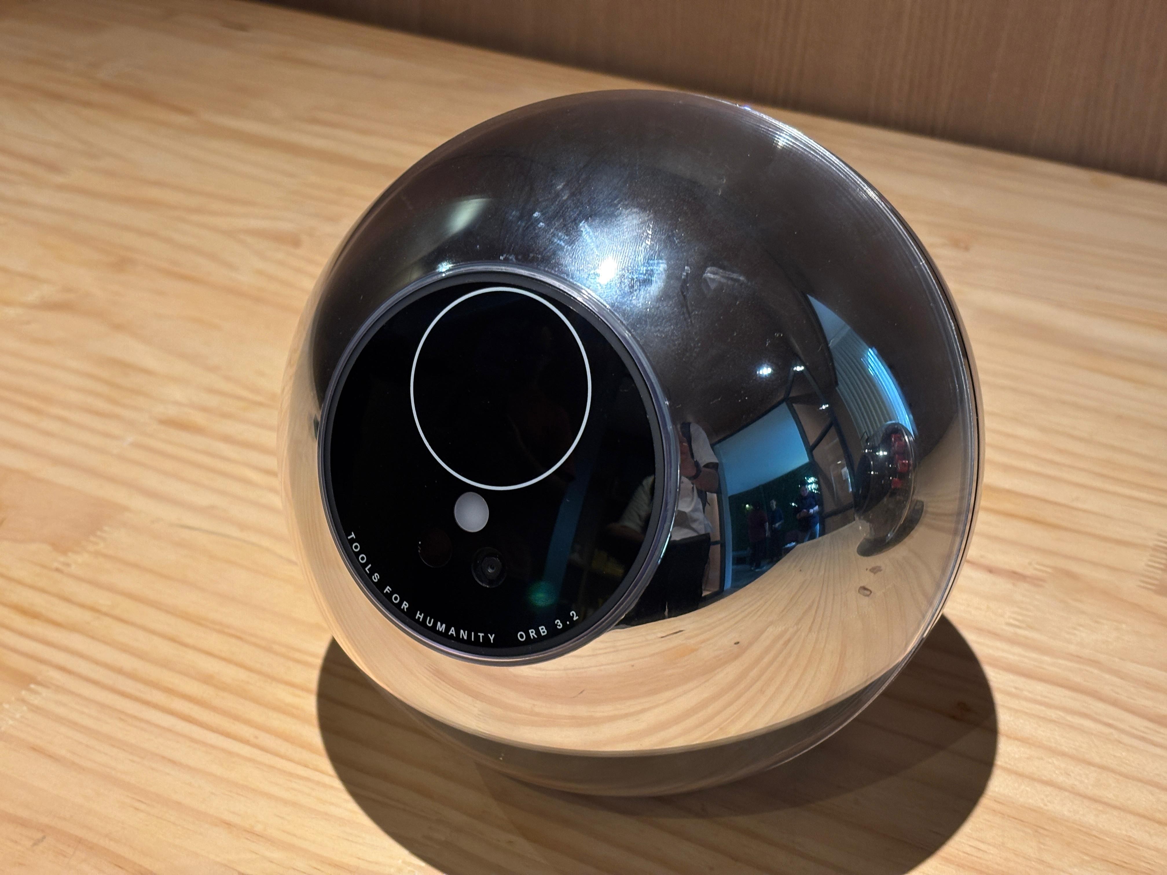 Espanha determina que World exclua todos os dados de íris escaneadas no país