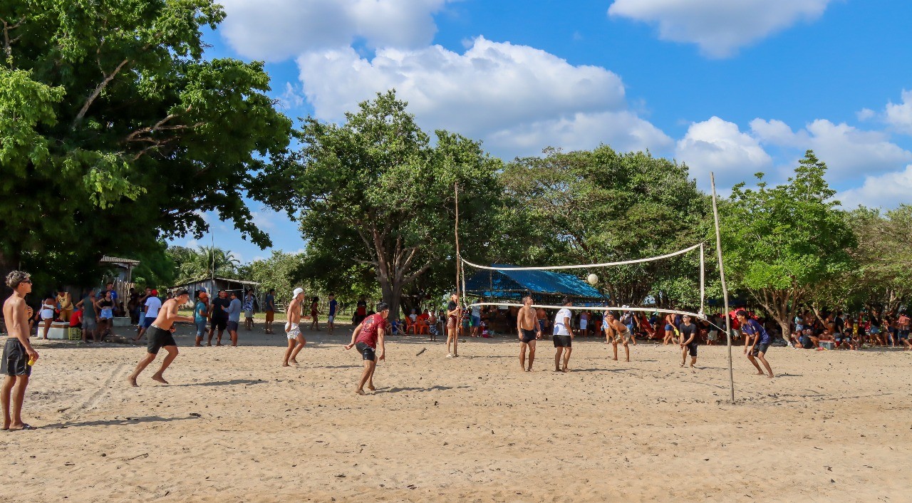 Domingo com praia lotada marca o encerramento do 35º Festival do Tucunaré na Vila União do Curumu