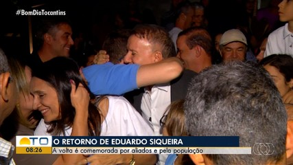 Prefeito Eduardo Siqueira Campos (Podemos) comemora retorno com aliados e populares