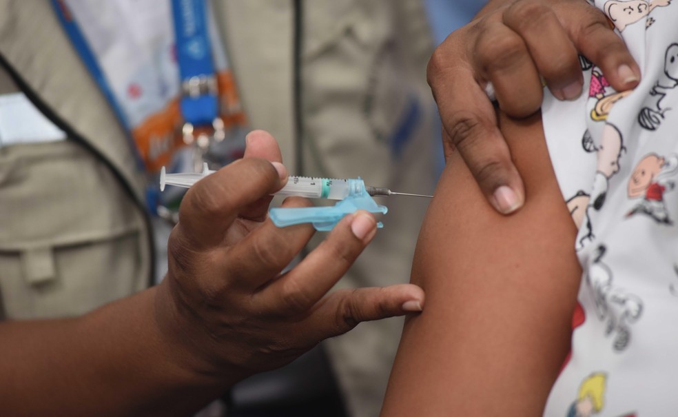 Vacinação em Salvador nesta sexta (11) inclui