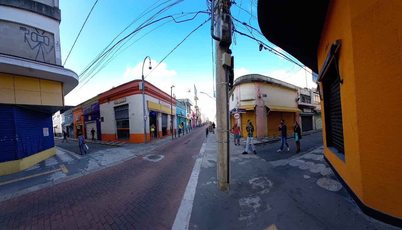 Quarteto é preso após bater carro, agredir casal e roubar comércio em Mogi das Cruzes