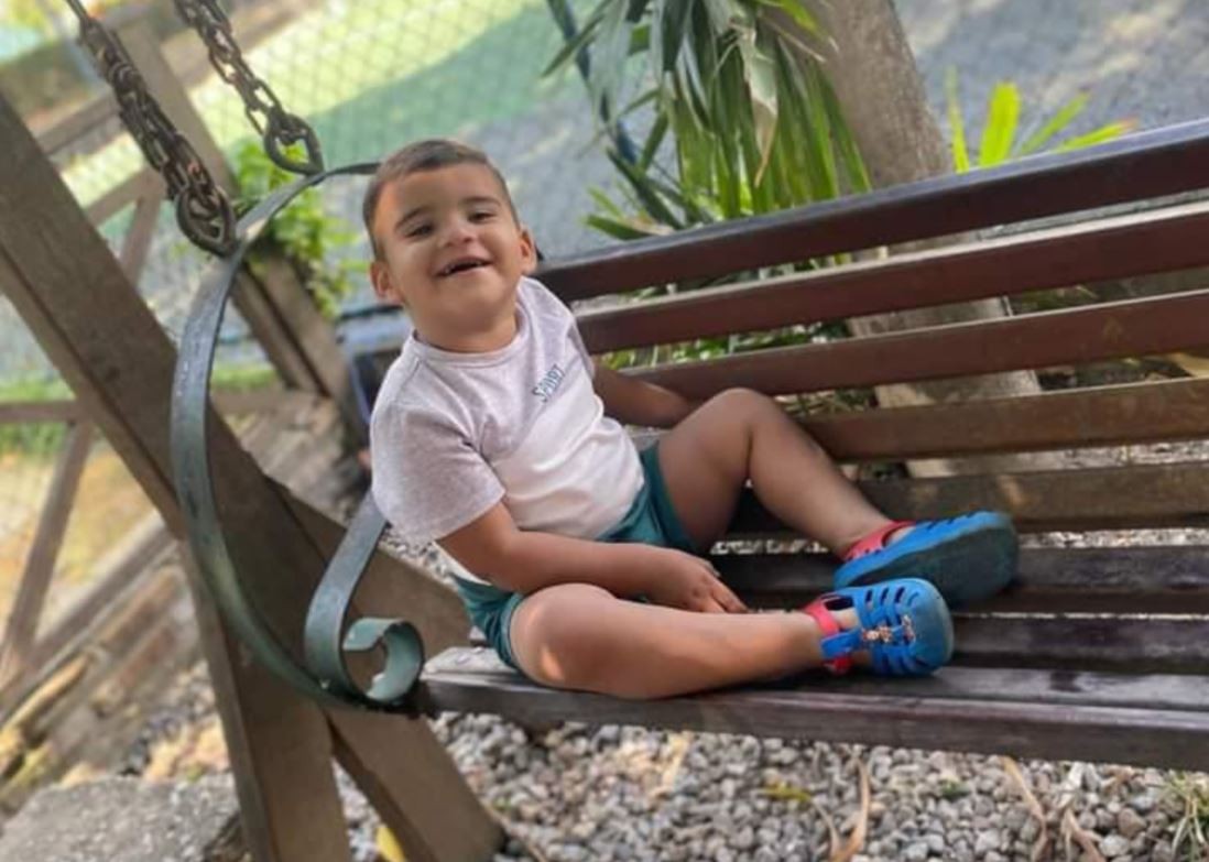 Menino de 3 anos com autismo morre afogado em lagoa no Ceará após sair sozinho de casa