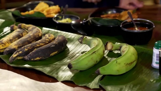 Aprenda a receita do patacón colombiano, prato com banana-da-terra frita - Programa: Globo Repórter 
