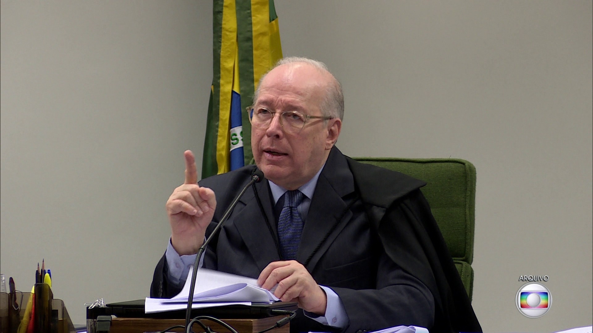 'legitimidade não nasce da convicção pessoal de um candidato vencido' — Ex-presidente do STF reage à carta de Flávio Bolsonaro