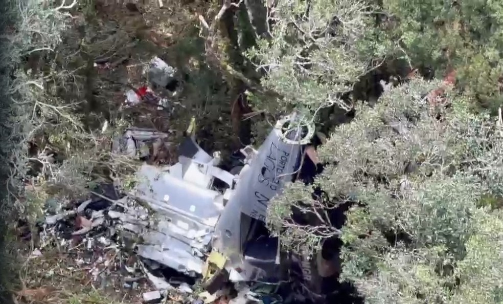 Helicóptero com cantor Rick e outras 4 pessoas caiu no interior de Urubici (SC) — Foto: Divulgação