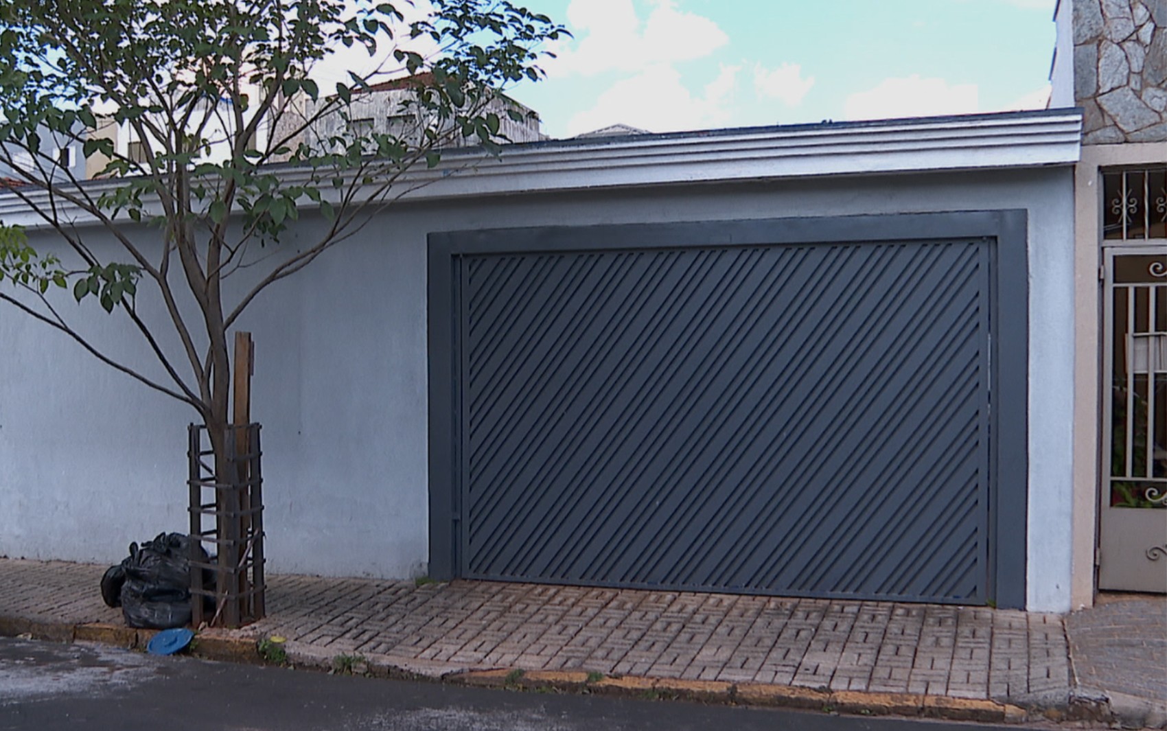 Vizinhos de casa de repouso interditada em Ribeirão Preto, SP, afirmam que imóvel sempre funcionou de maneira irregular