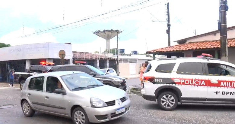 Homem é encontrado morto com pedradas em avenida de João Pessoa 