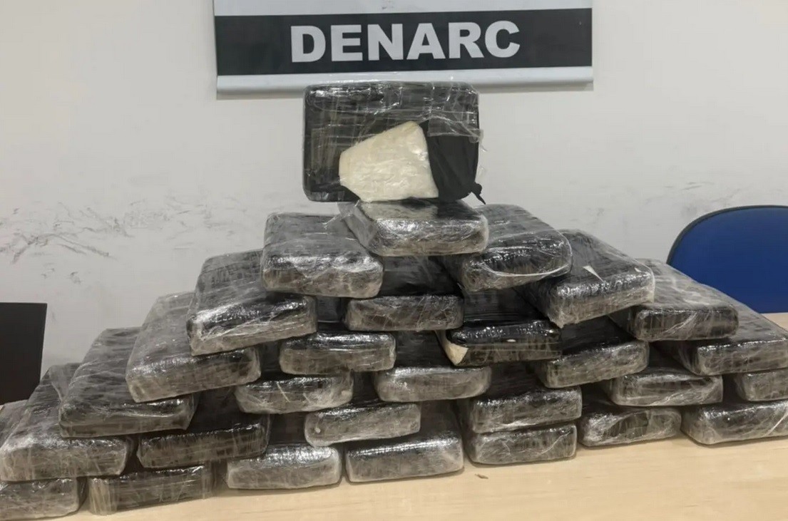 Carro é interceptado com 30 tabletes de drogas na Alça Viária, no Pará