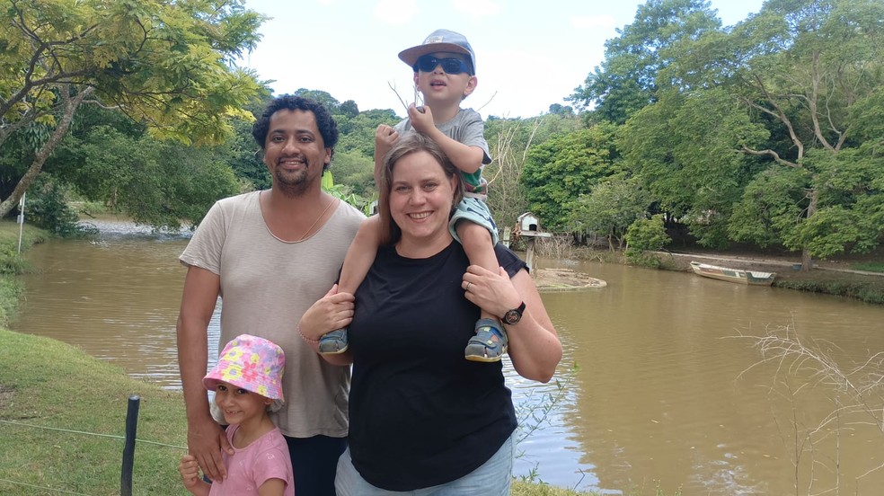Wanderley da Silva - sergipano mora na Aelemnha e trouxe a família para conhecer Sergipe  — Foto: Patrícia Cerqueira/ TV Sergipe