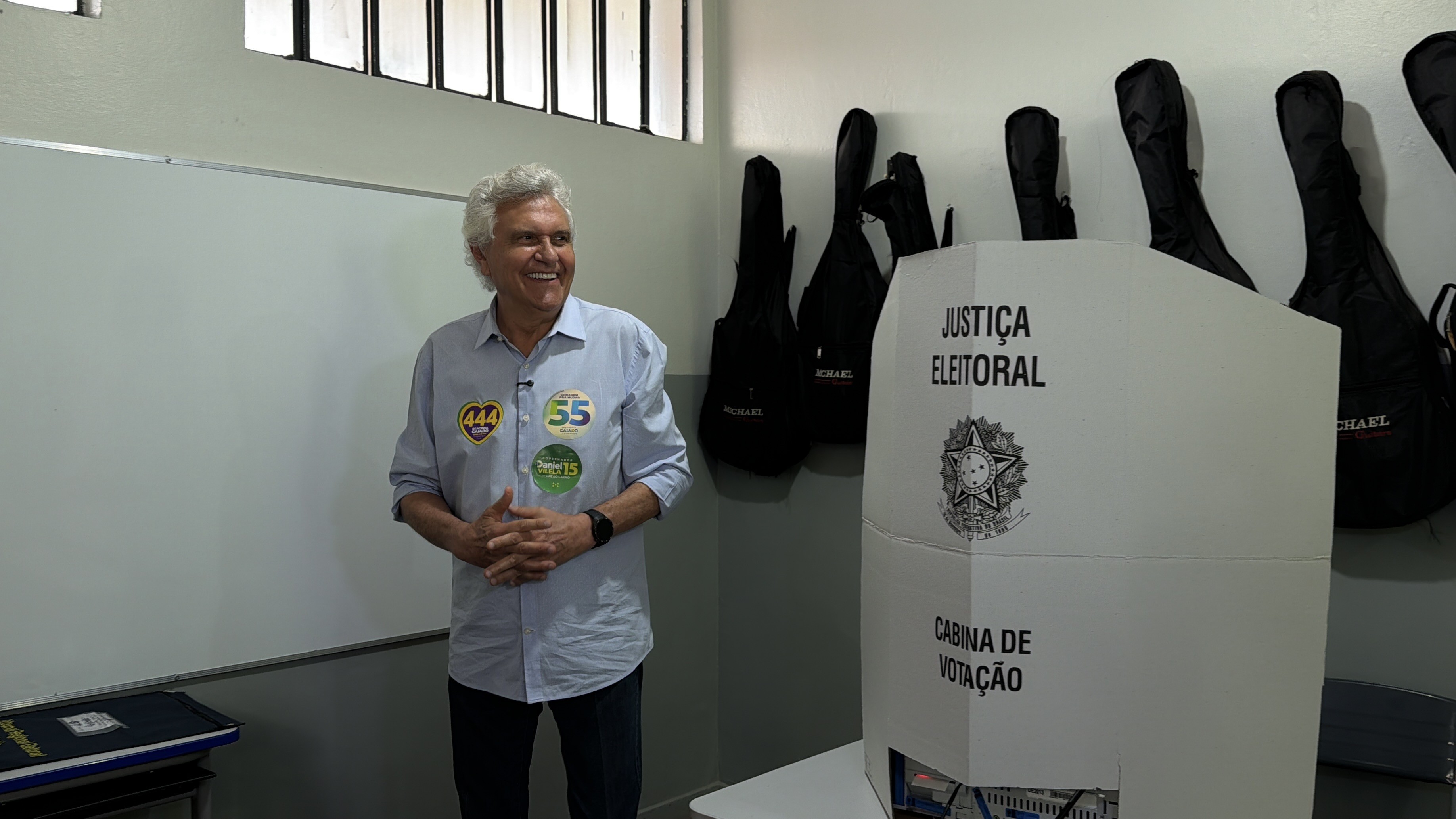 Ronaldo Caiado (PSD) vota em Nova Crixás, em Goiás, e fala em dever cumprido: 'Levamos nosso programa de governo, mostrando candidatura limpa'