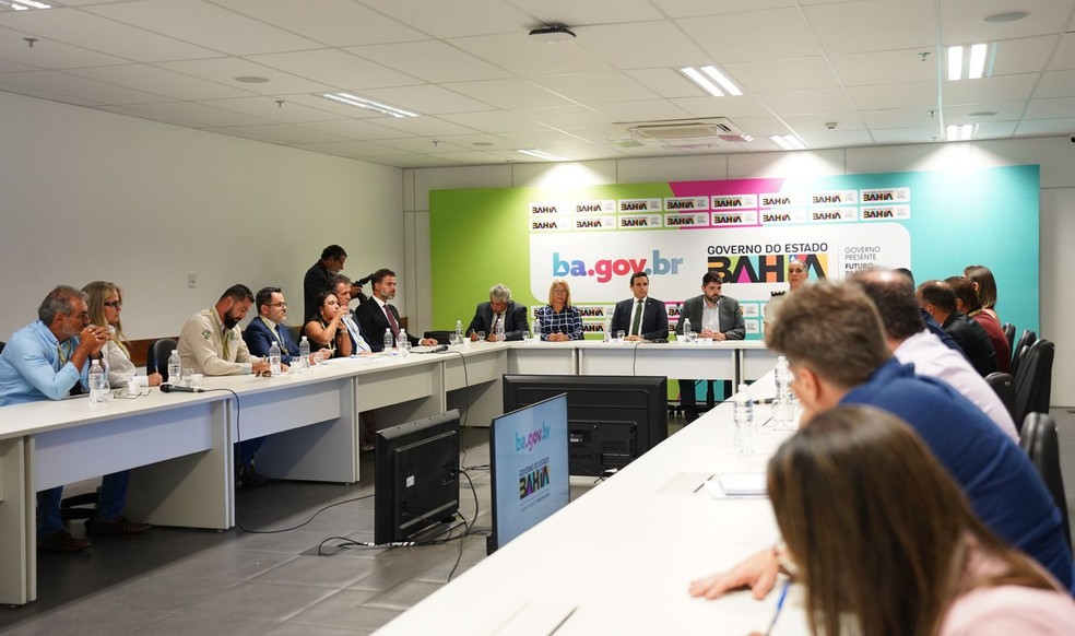 Indígenas ficam de fora da primeira reunião do grupo criado pelo Governo da Bahia para tratar conflitos agrários — Foto: Governo da Bahia